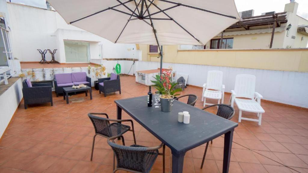 Rentalsevilla Terraza En El Arenal Esterno foto